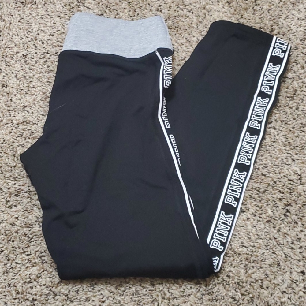 VS Pink reversible leggings